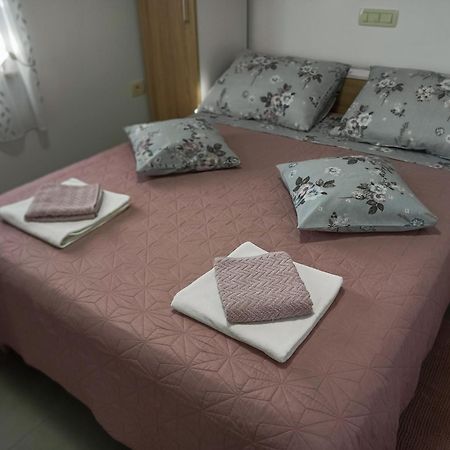 Soba Ulika Apartment Мотовун Екстериор снимка