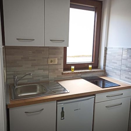Soba Ulika Apartment Мотовун Екстериор снимка